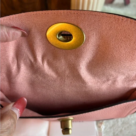 Coach Willow Camera Bag in Colorblock Leather Crossbody Candy Pink NWT - Picture 8 of 9